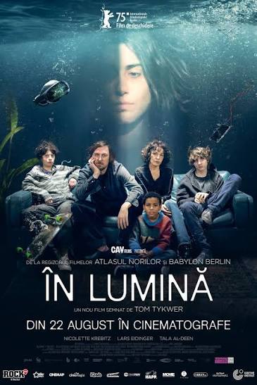 În lumină rece (2025)